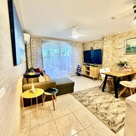 Διαμέρισμα Beachfront Private In Pueblo Torviscas Sunset Harbour