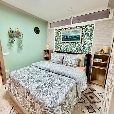 Beachfront Private In Pueblo Torviscas Sunset Harbour Costa Adeje (Tenerife)