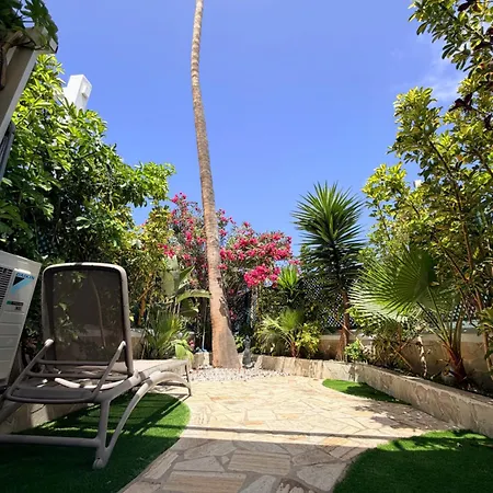 Beachfront Private In Pueblo Torviscas Sunset Harbour Apartment *