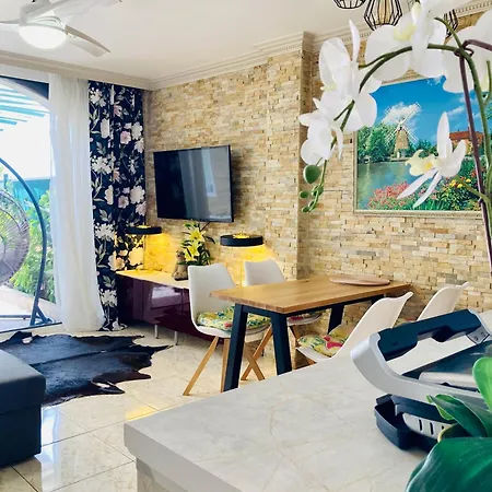 Beachfront Private In Pueblo Torviscas Sunset Harbour Διαμέρισμα *